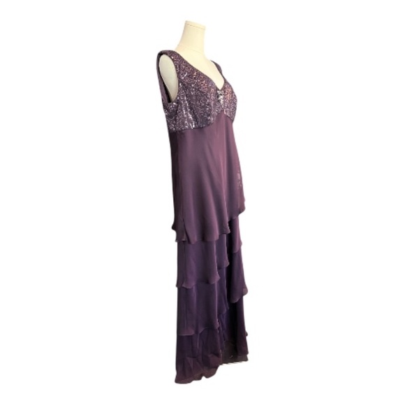 💜✨ EUC IGNITE EVENINGS Purple Beaded Tiered Chiffon Gown | Sz 16W - Picture 3 of 10